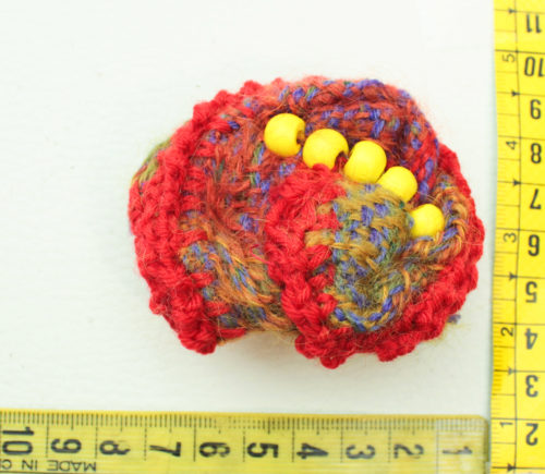 Pin flower red green