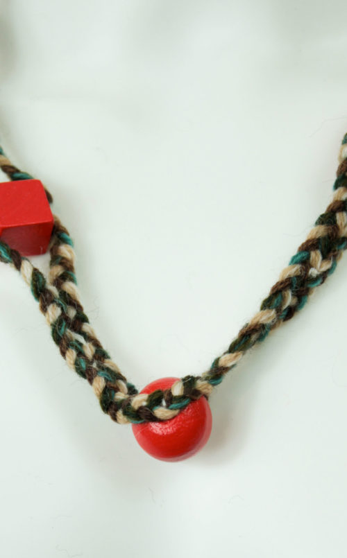 Necklace wool red beads
